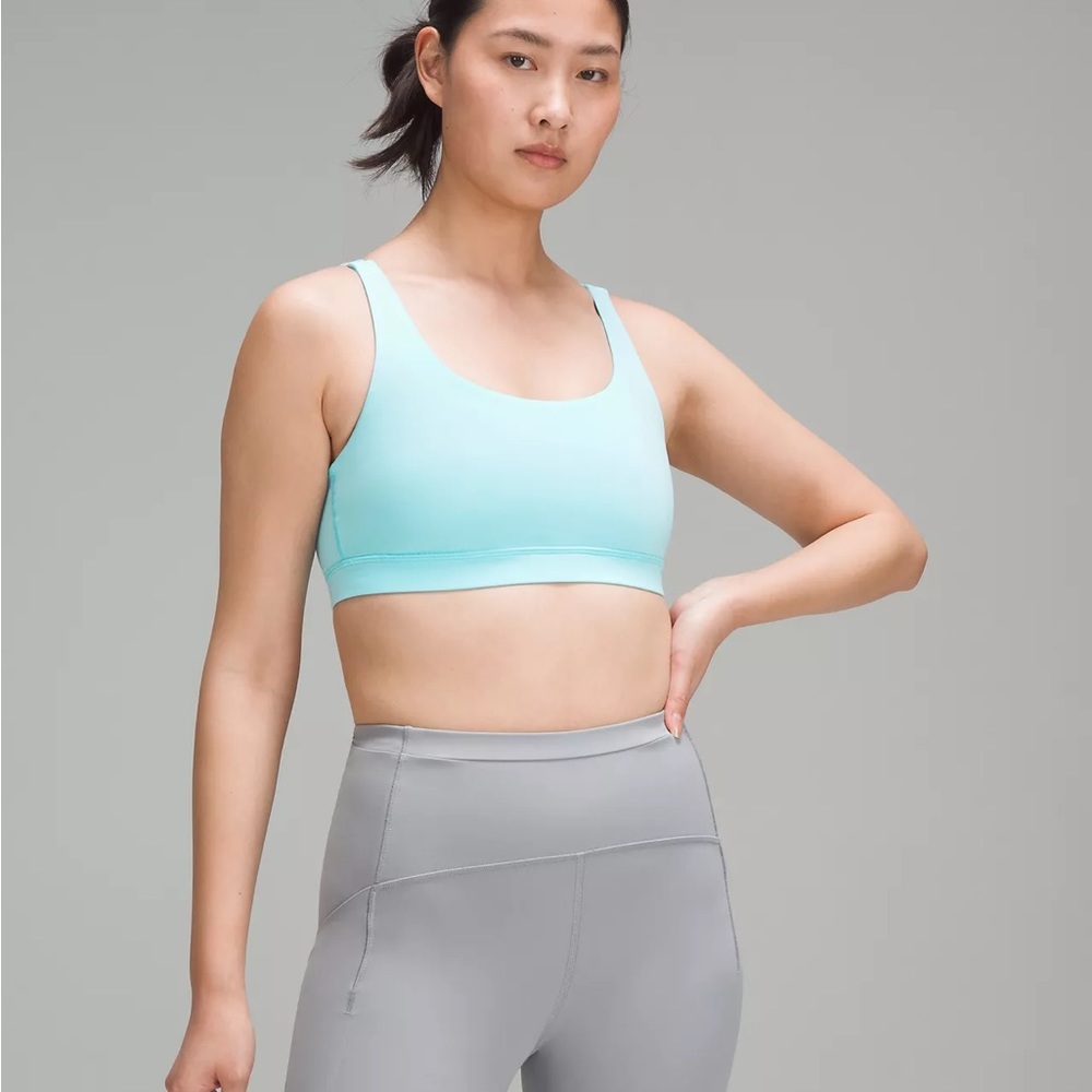 NEW authentic Lululemon women Energy Bra
Medium Support, B–D Cups size 6 NWT